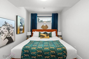 The Den, Centrally Located Suite, King Bed, WiFi!